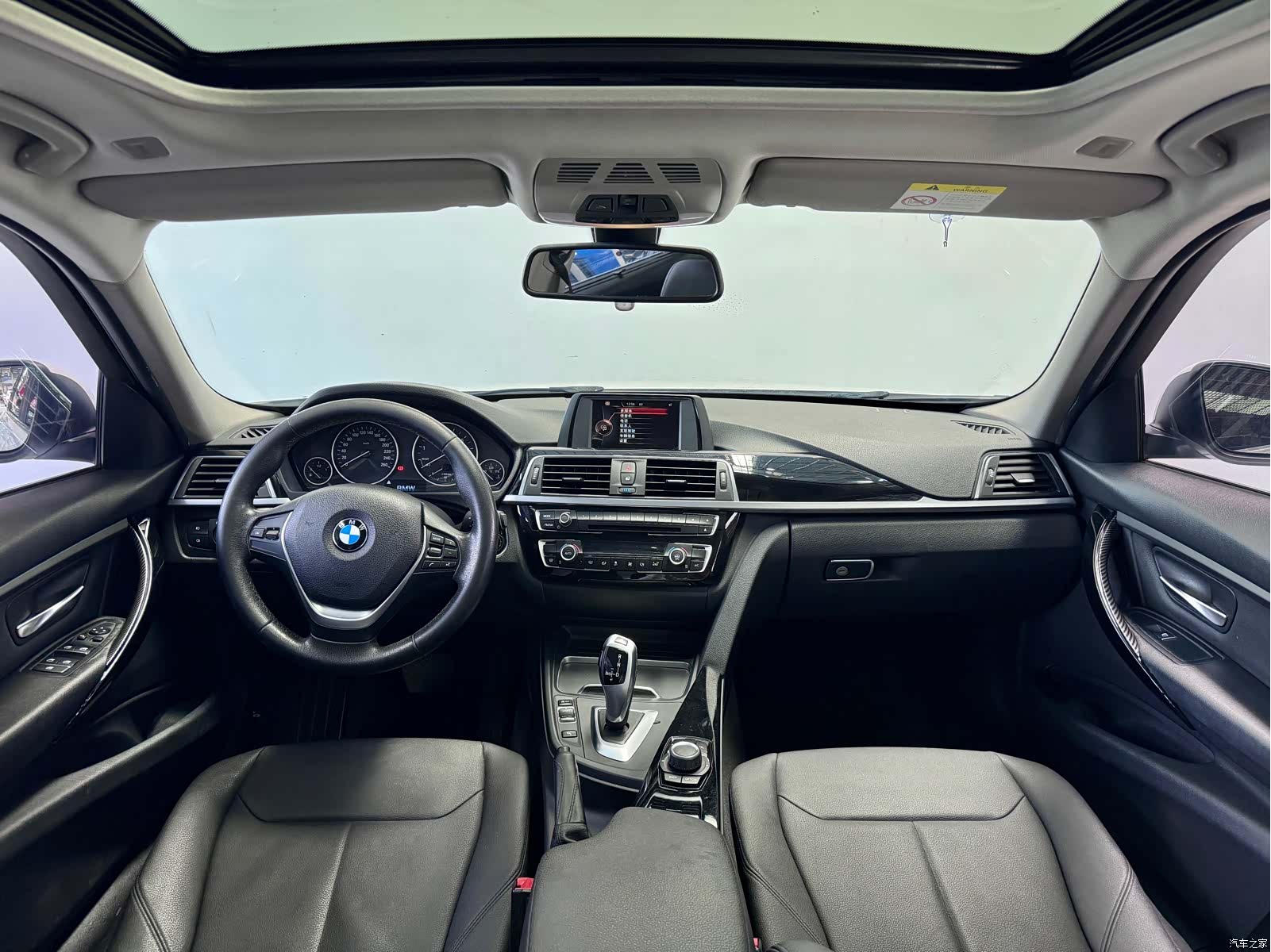 BMW 3 Series, 2017 все фото
