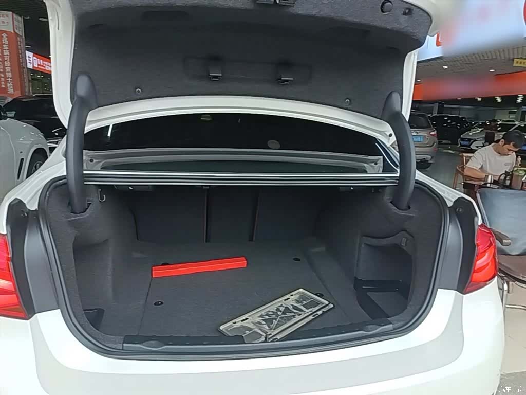 BMW 3 Series, 2019 19