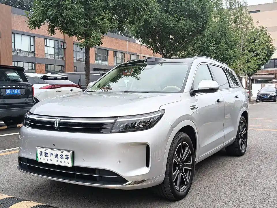 AITO Ask the world M7