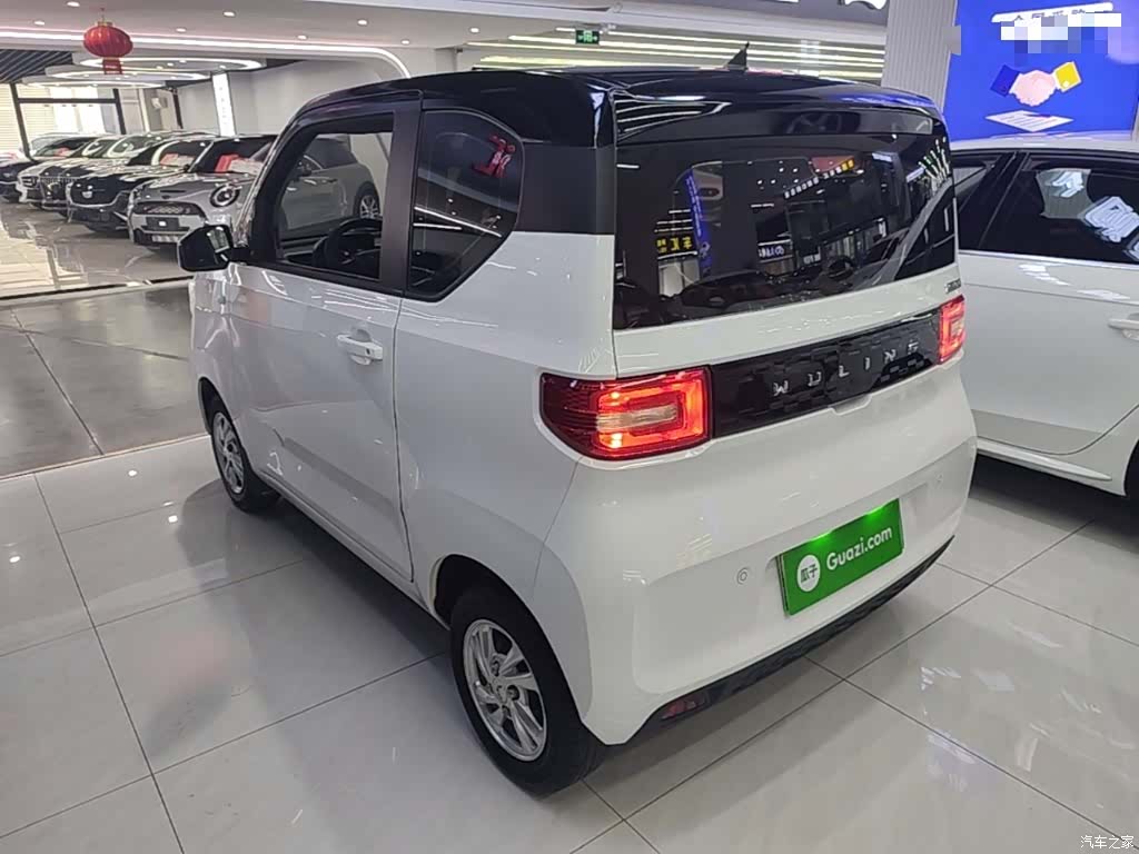 Wuling MINIEV, 2021 все фото