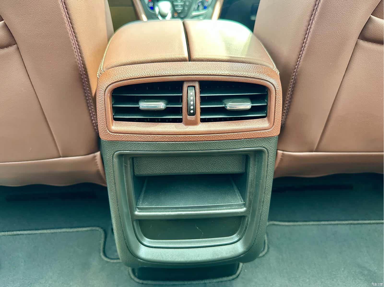 Buick Envision Plus, 2019 18
