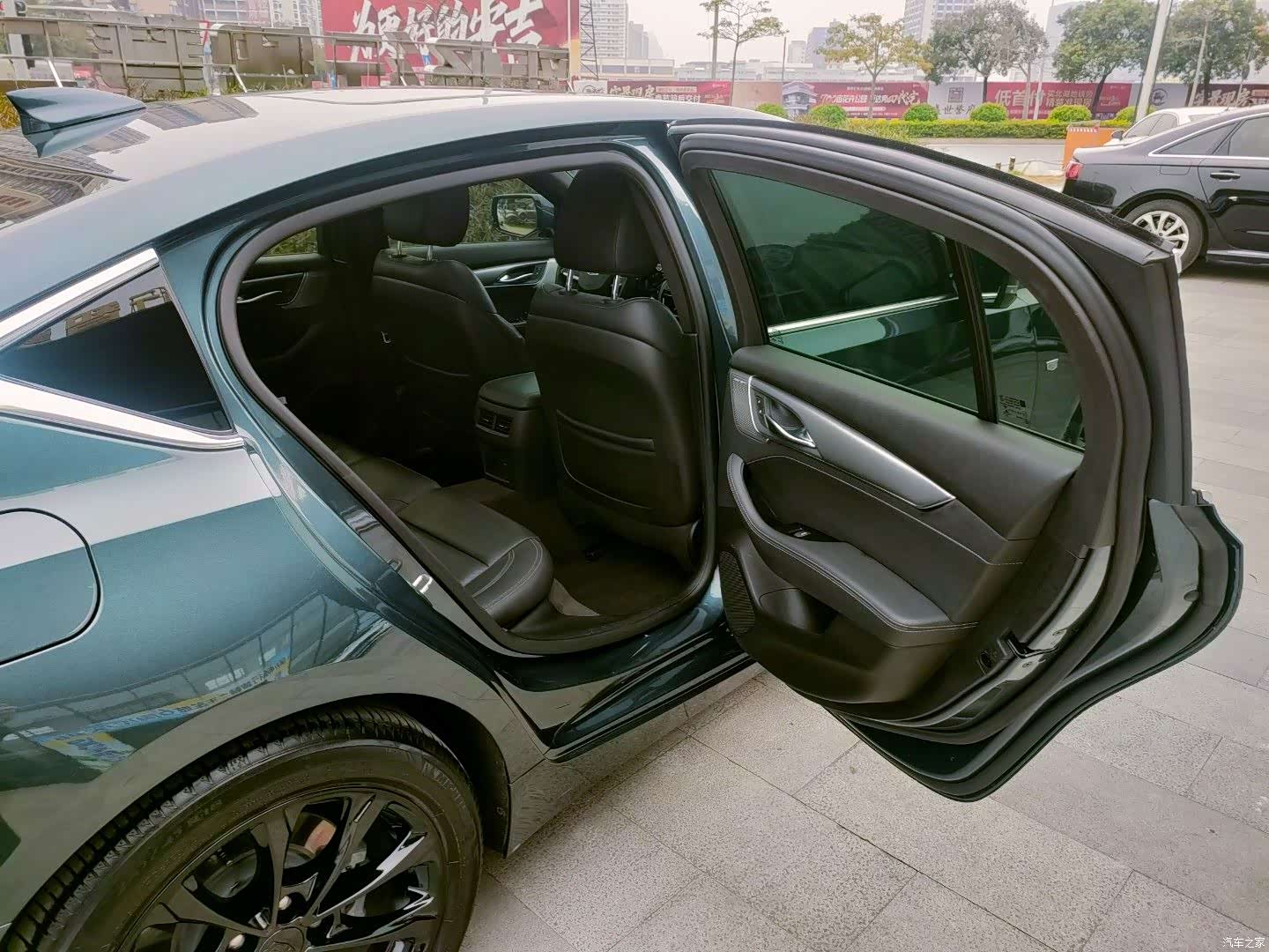 Cadillac CT5, 2022 30