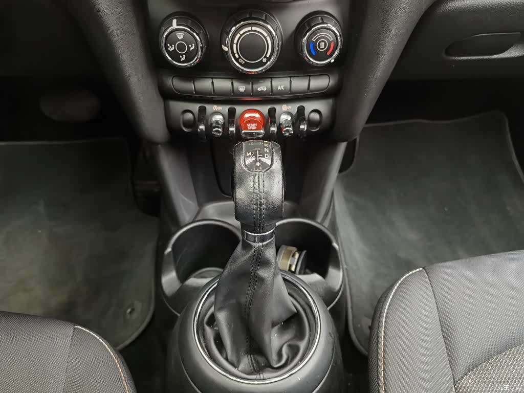 Mini ONE, 2017 13