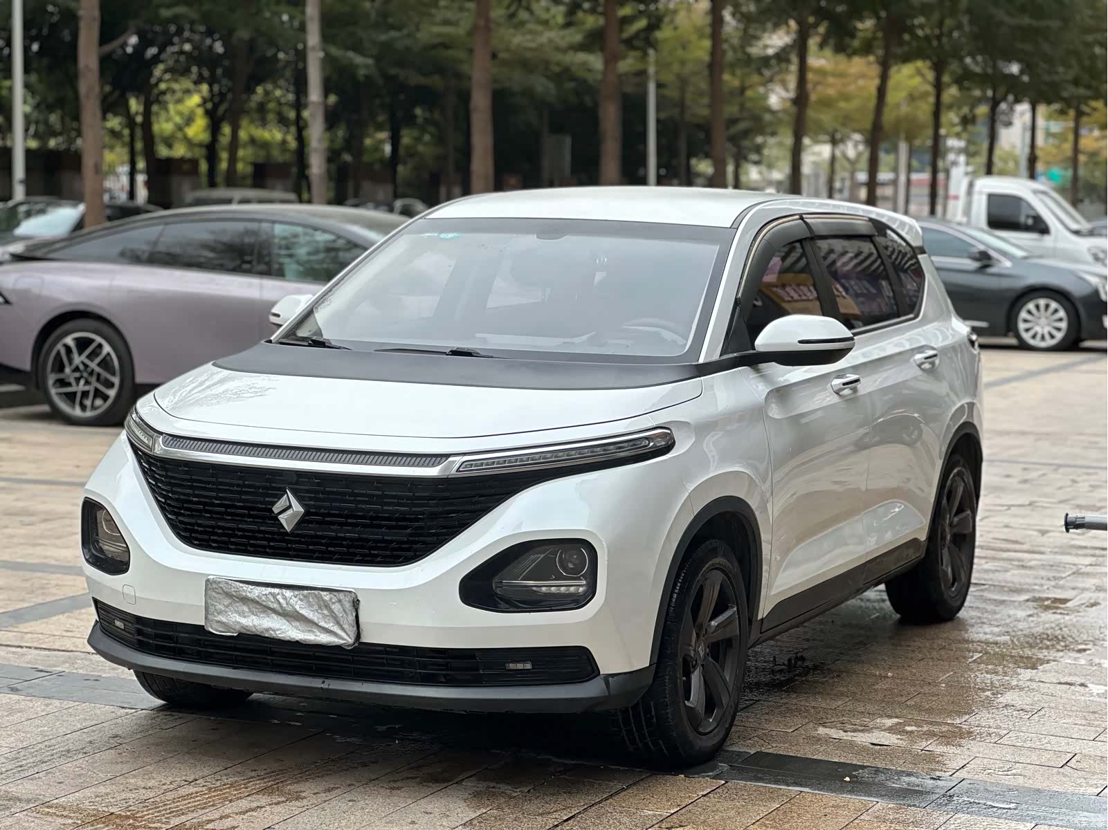 Wuling RM-5, 2019 1