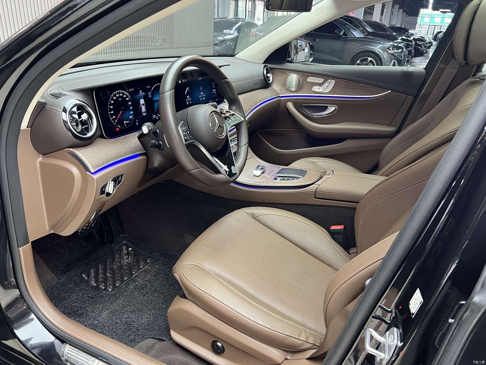 Mercedes-Benz E-Class, 2023 8