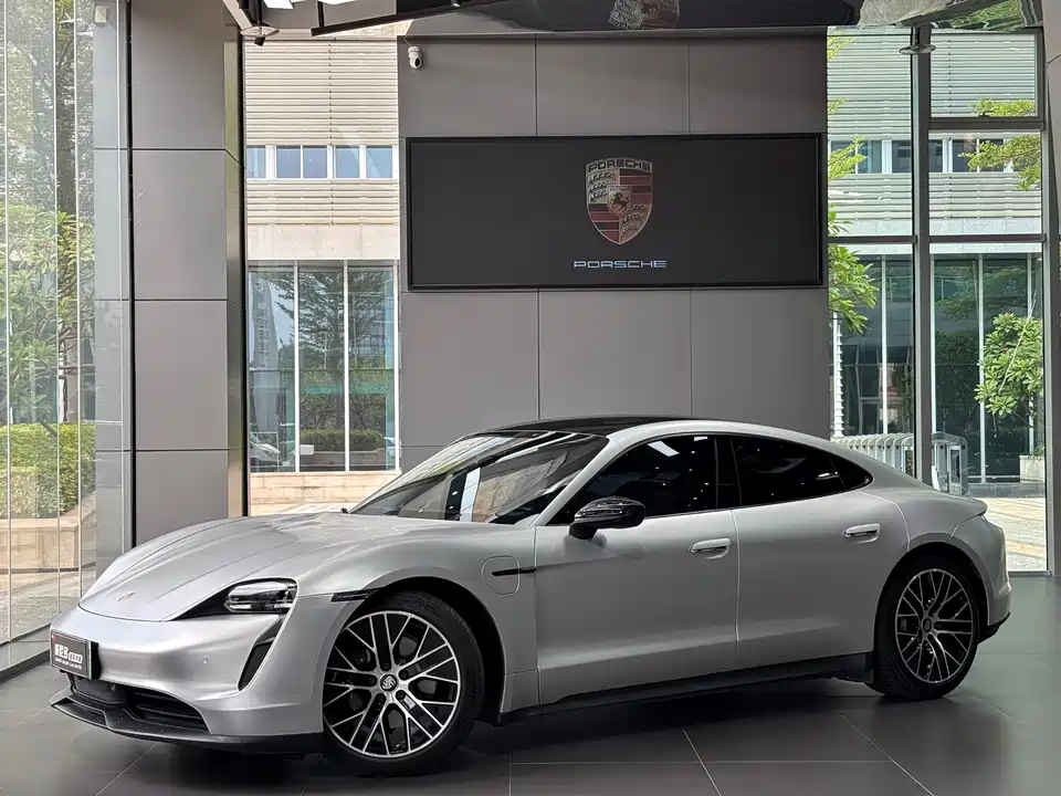 Porsche Taycan