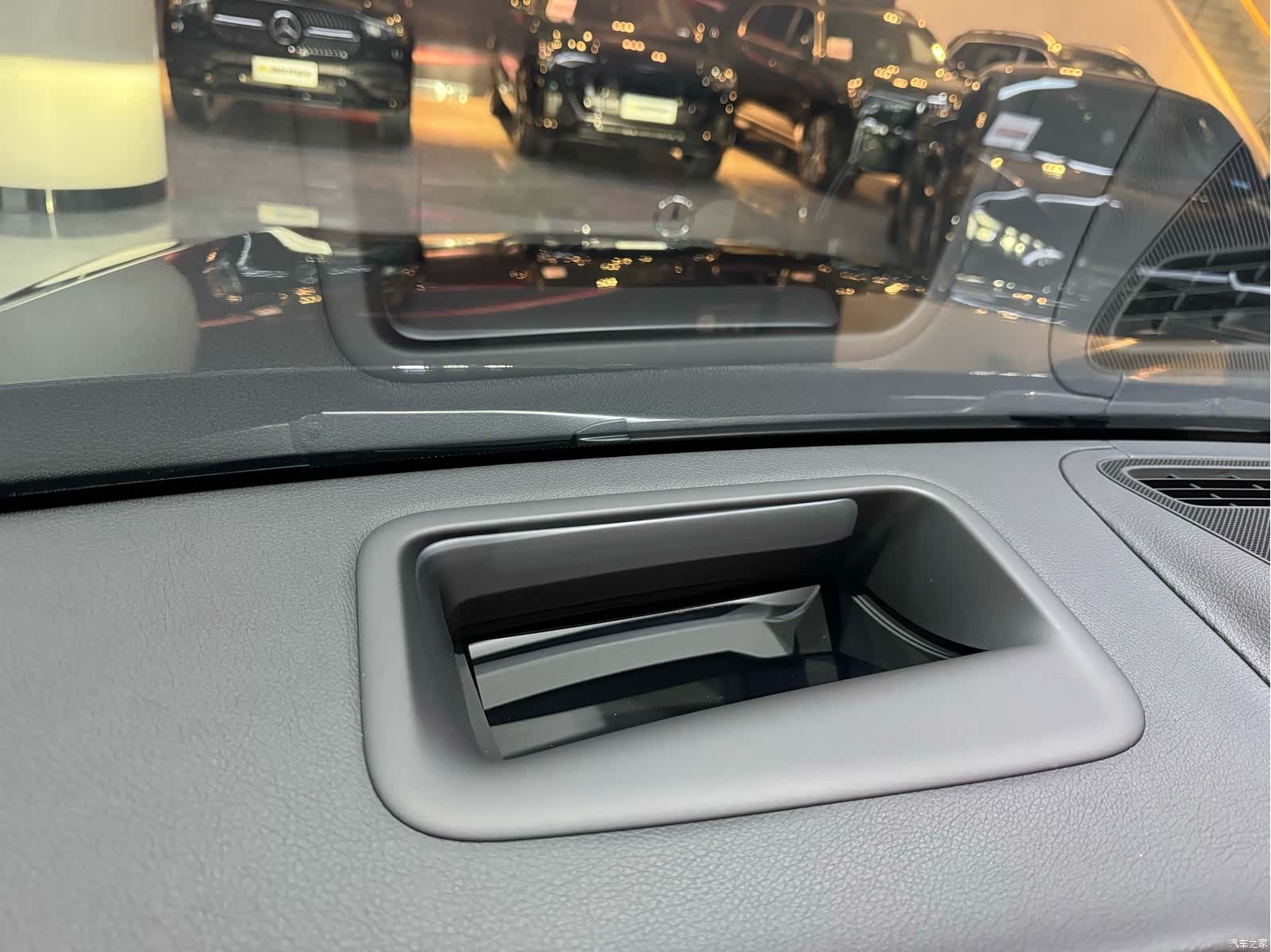 Mercedes-Benz S-Class, 2025 15