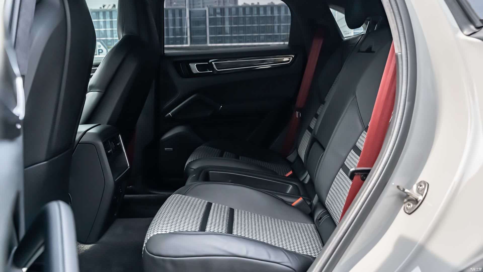 Porsche Cayenne, 2021 12