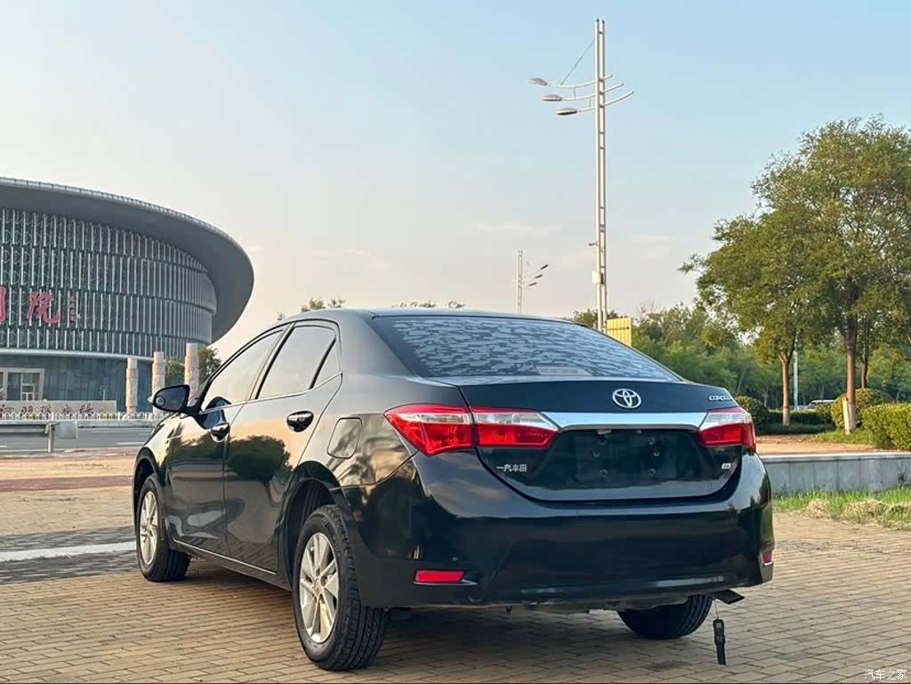 Toyota Corolla, 2015 6