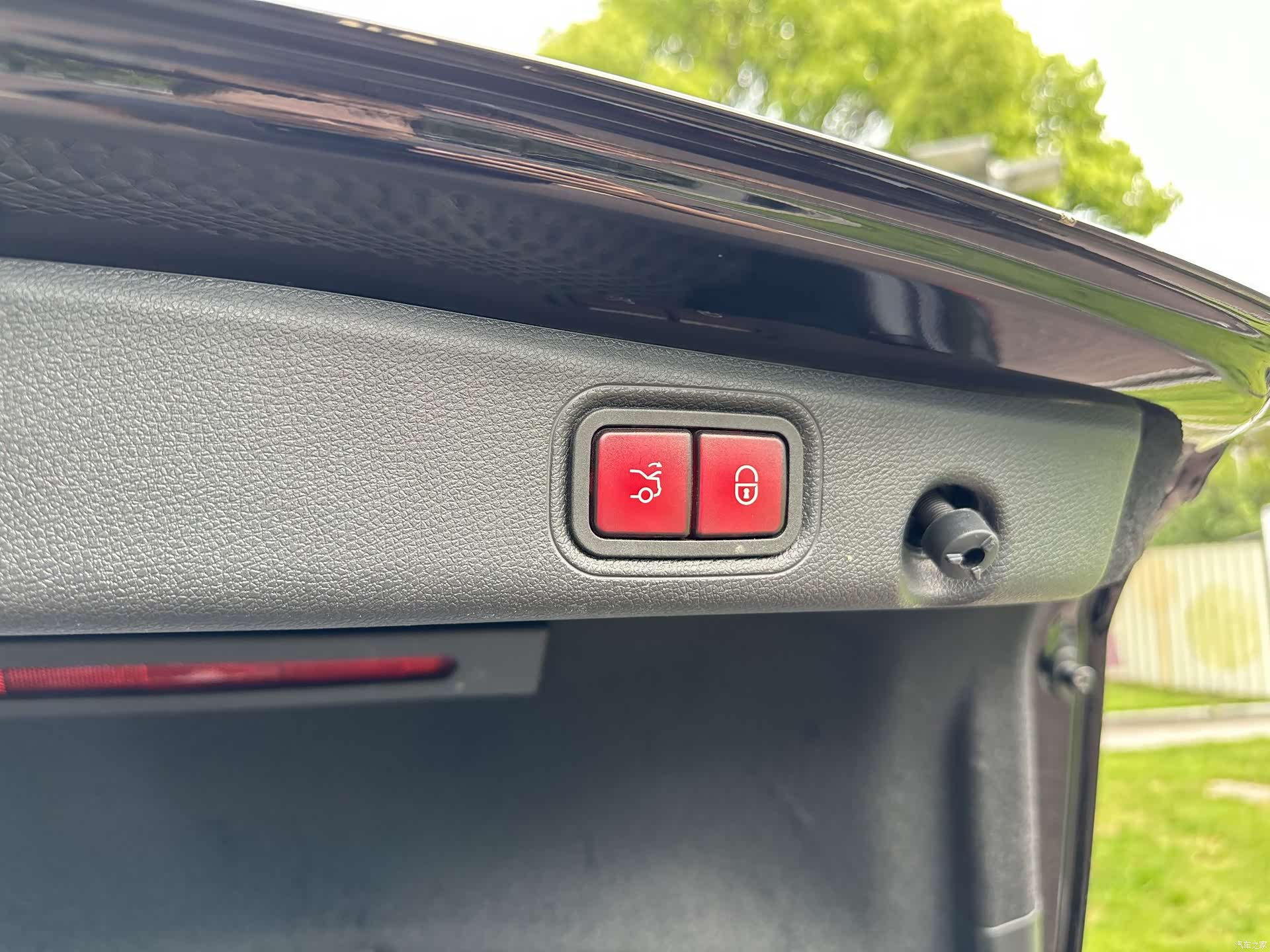 Mercedes-Benz E-Class, 2021 11