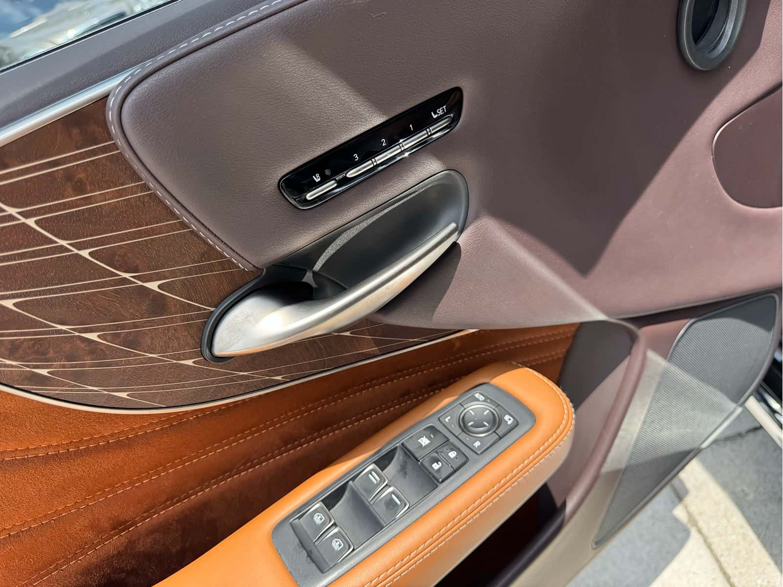 Lexus LS, 2019 12