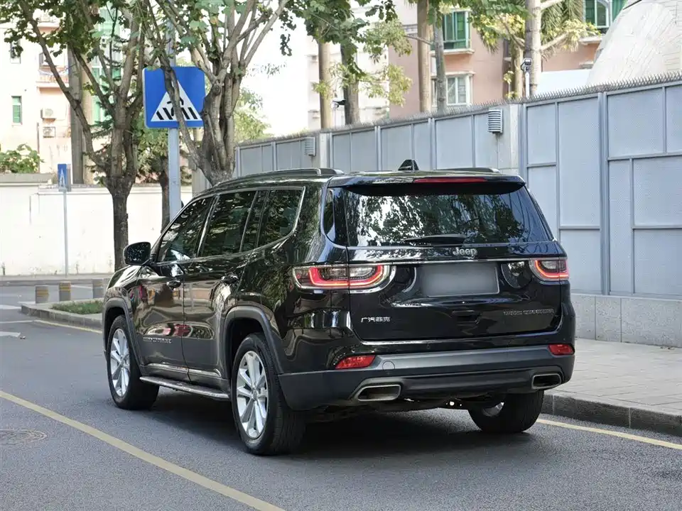 Jeep Grand Commander