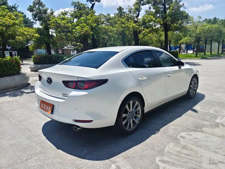 Mazda 3 Angkesaila