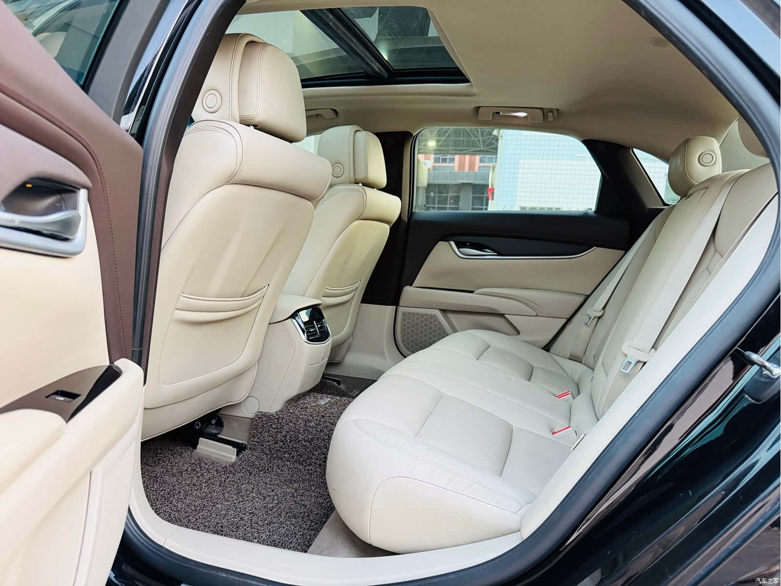Cadillac XTS, 2014 11