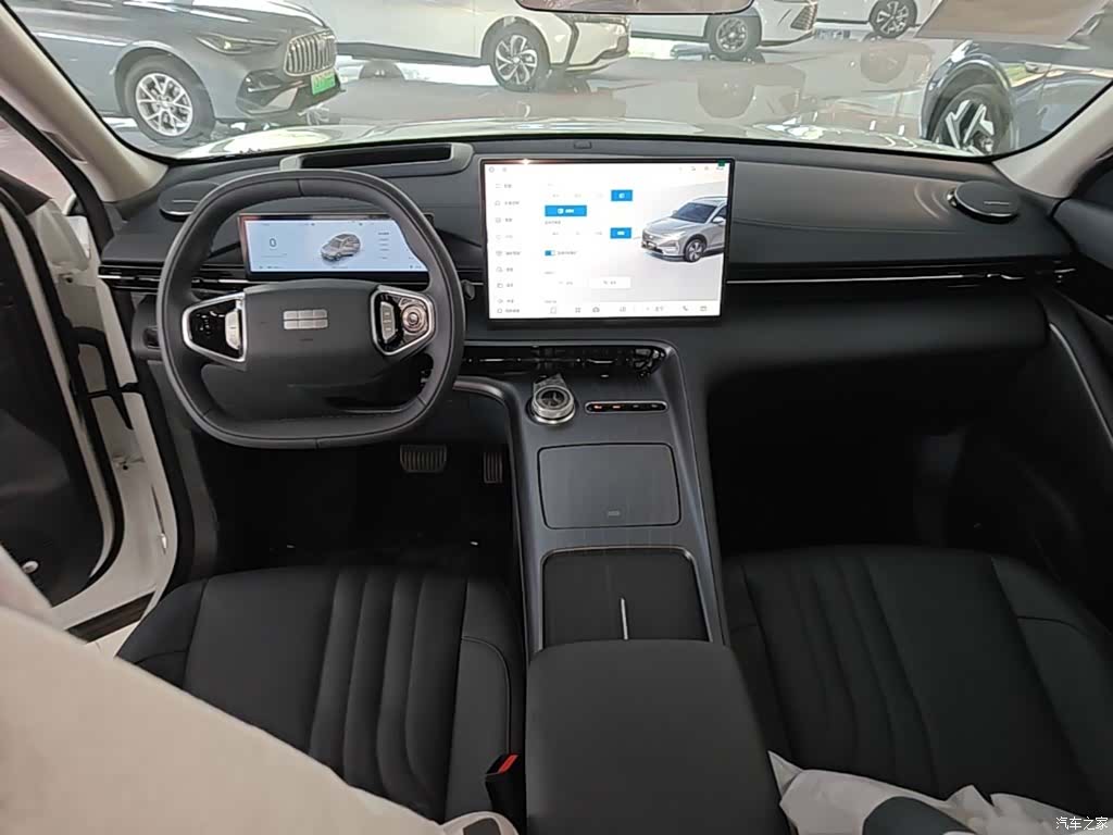 Geely Galaxy E5, 2026 10