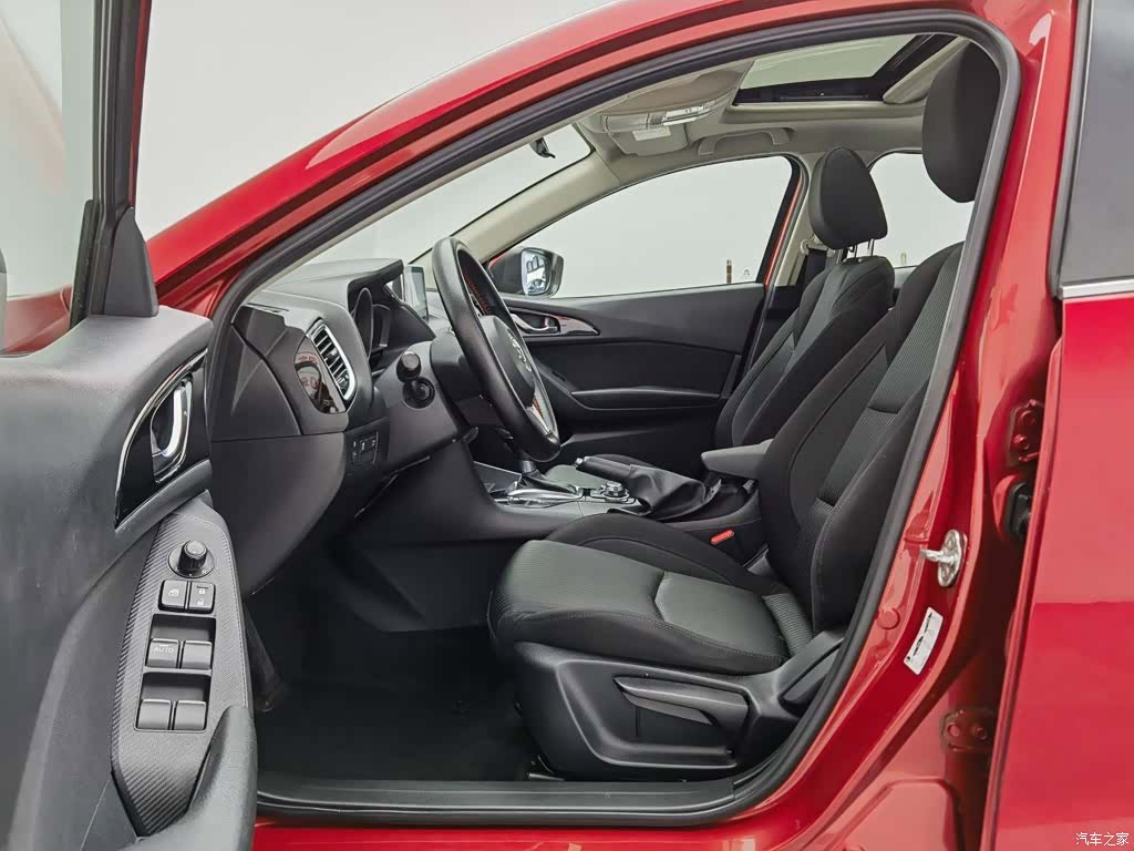 Mazda Mazda3, 2014 10