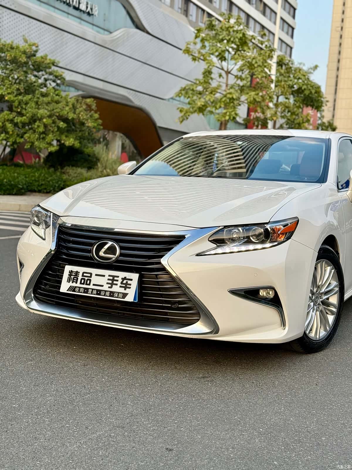 Lexus ES, 2016 3