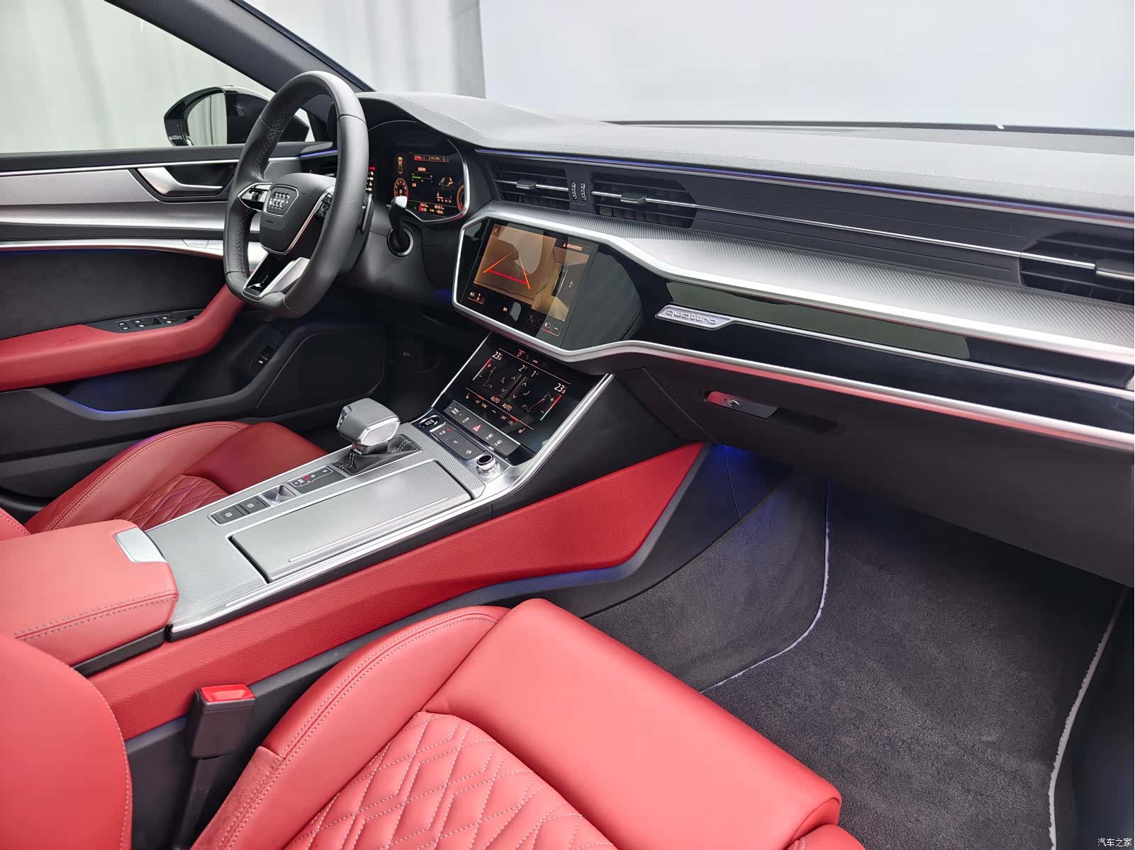 Audi A7L, 2024 14