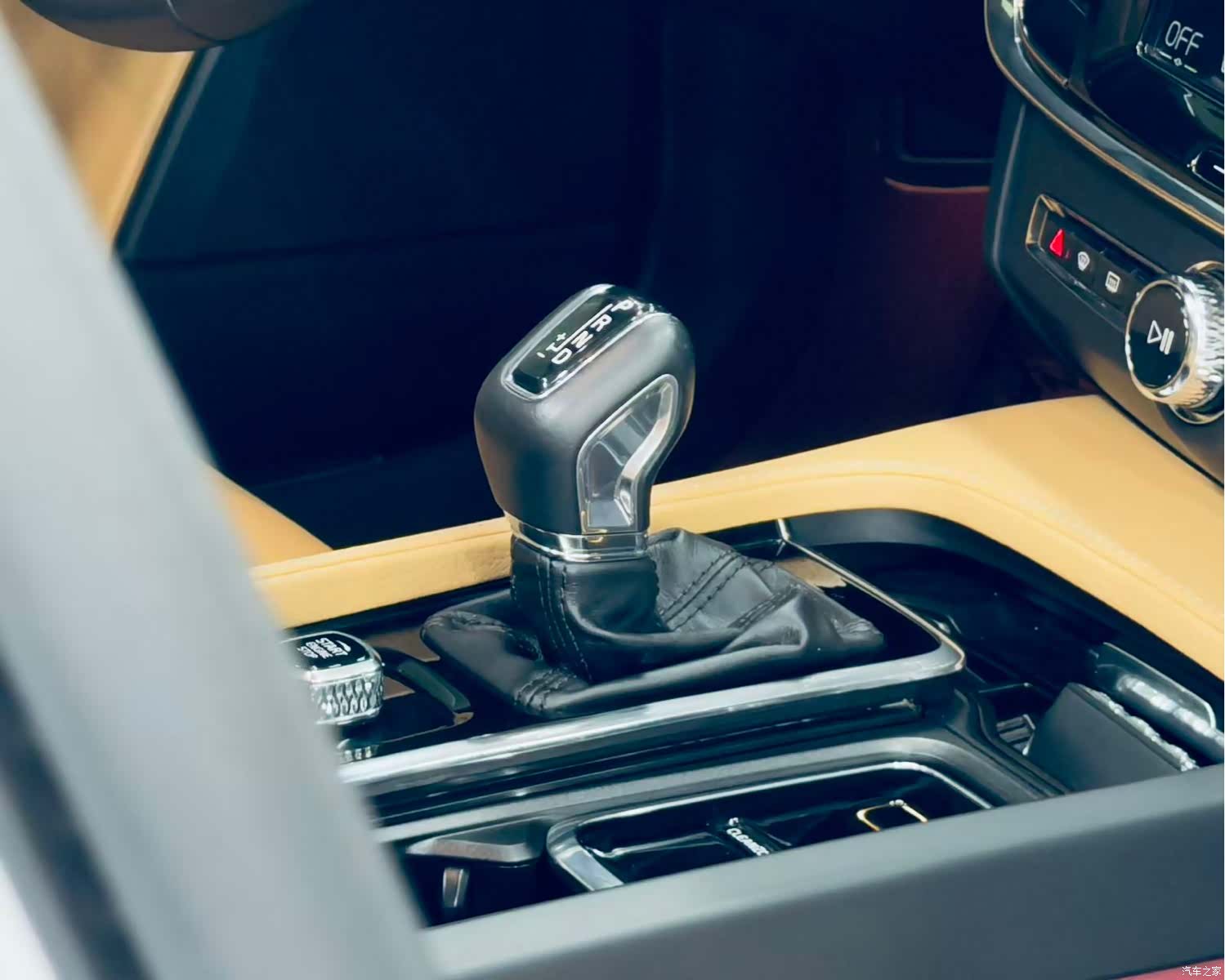 Volvo V90, 2018 15