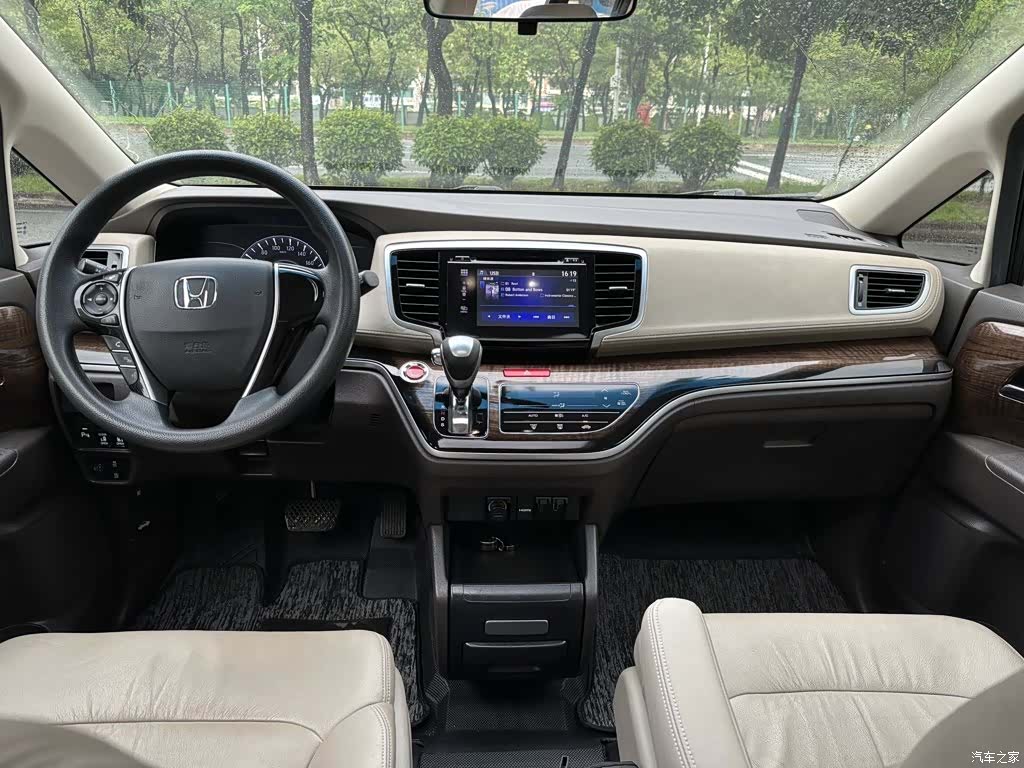 Honda Odyssey, 2017 все фото
