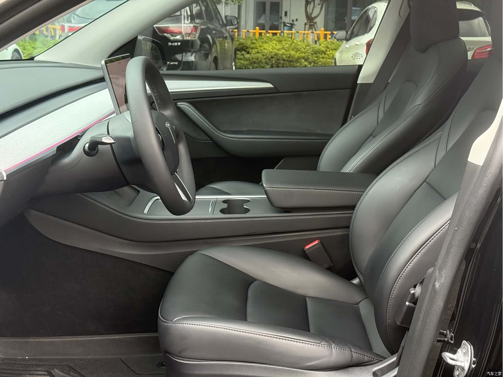 Tesla Model Y, 2023 8