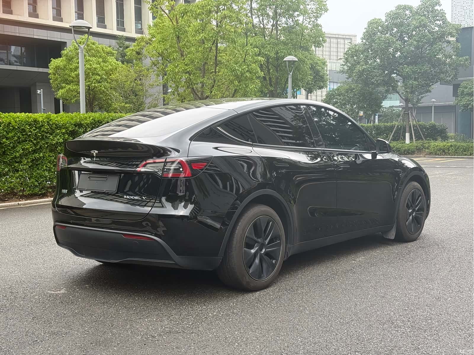 Tesla Model Y, 2023 23