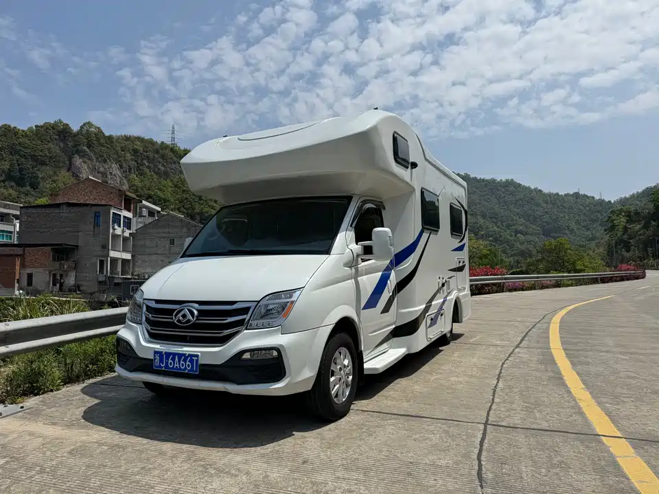 MAXUS V80 motorhome