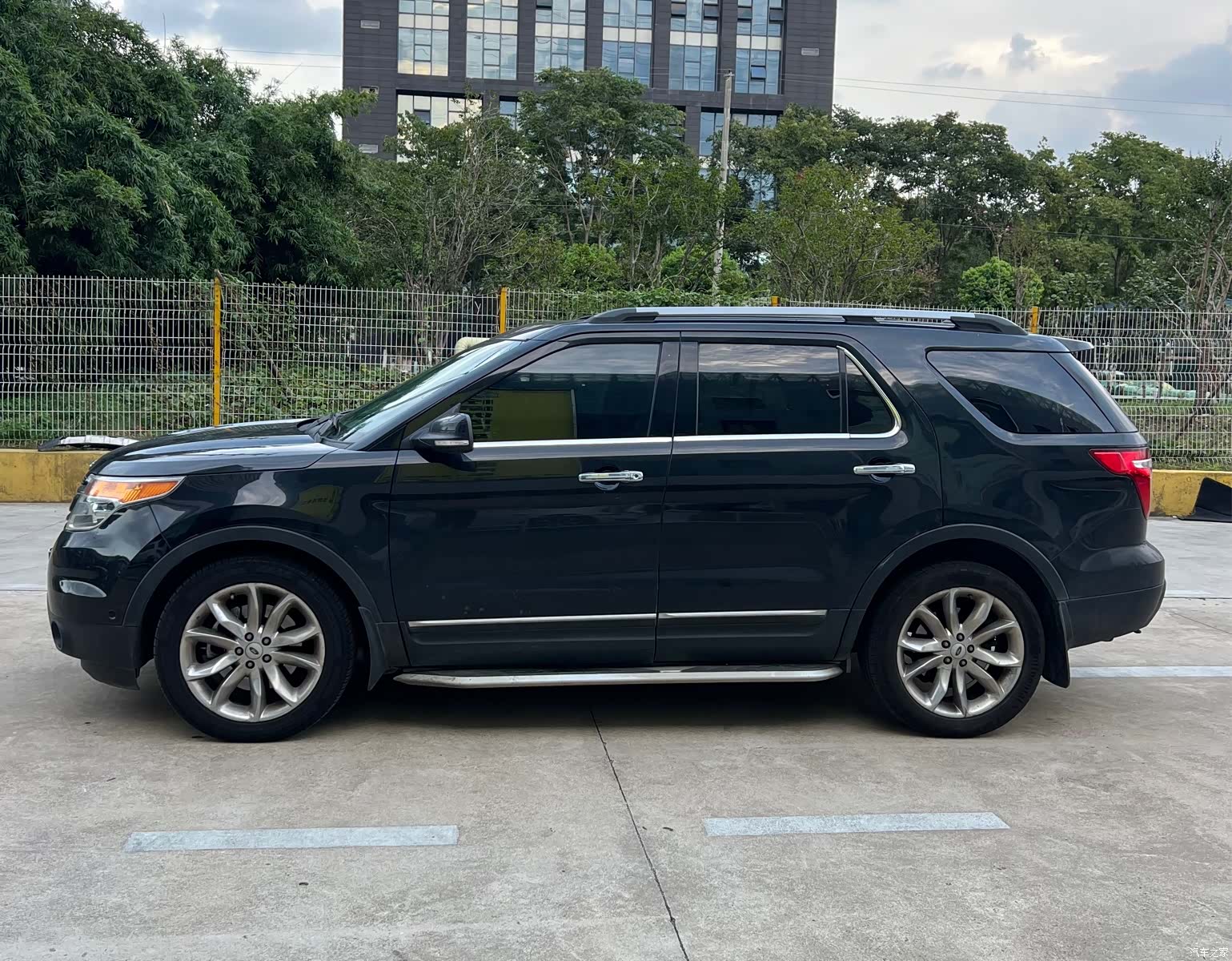 Ford Explorer, 2015 4