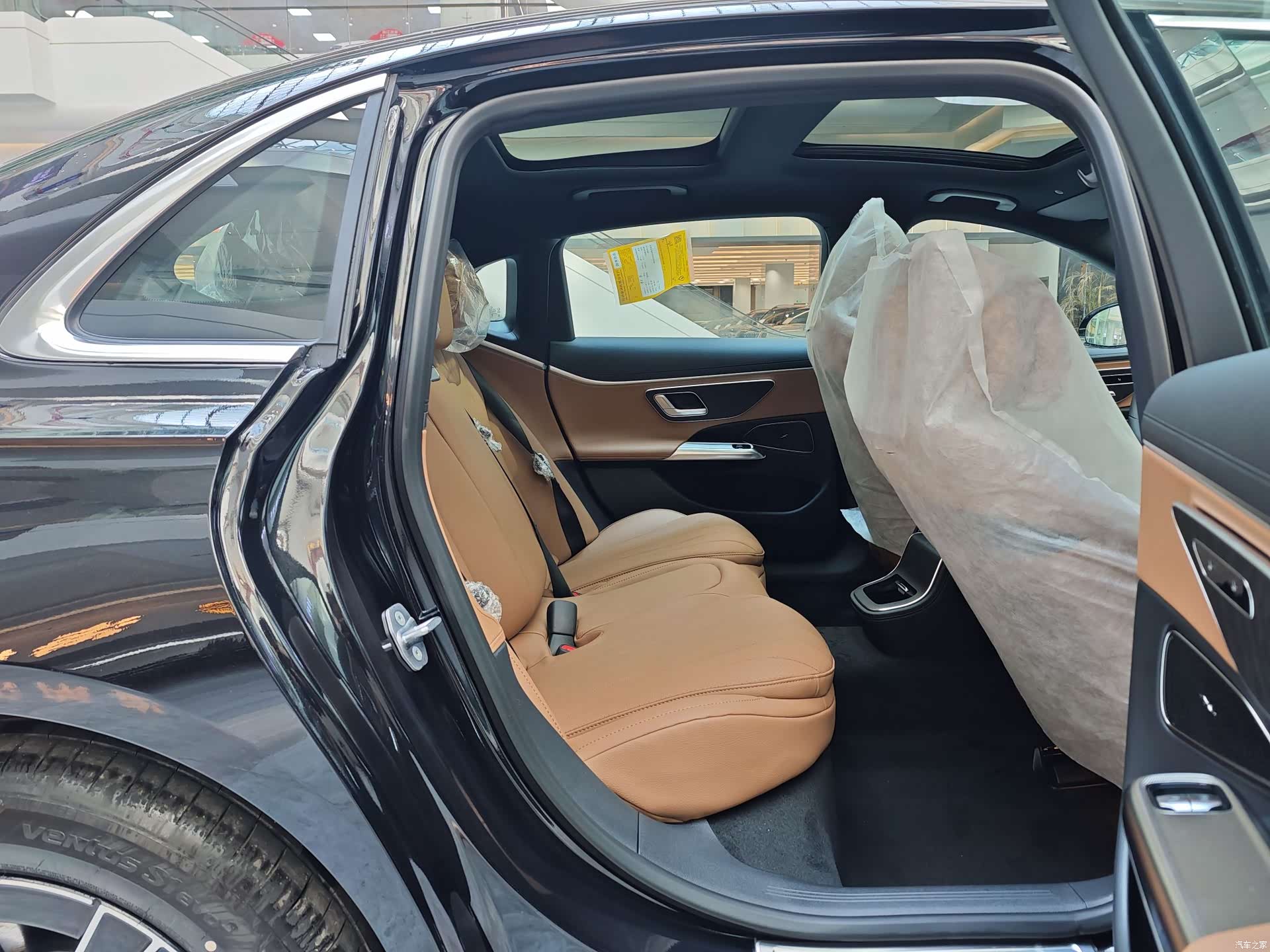 Mercedes-Benz E-Class, 2026 7