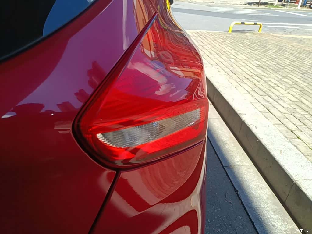 Ford Focus, 2015 8