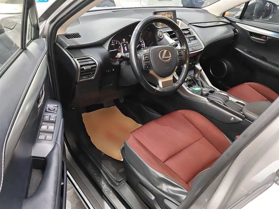 Lexus NX