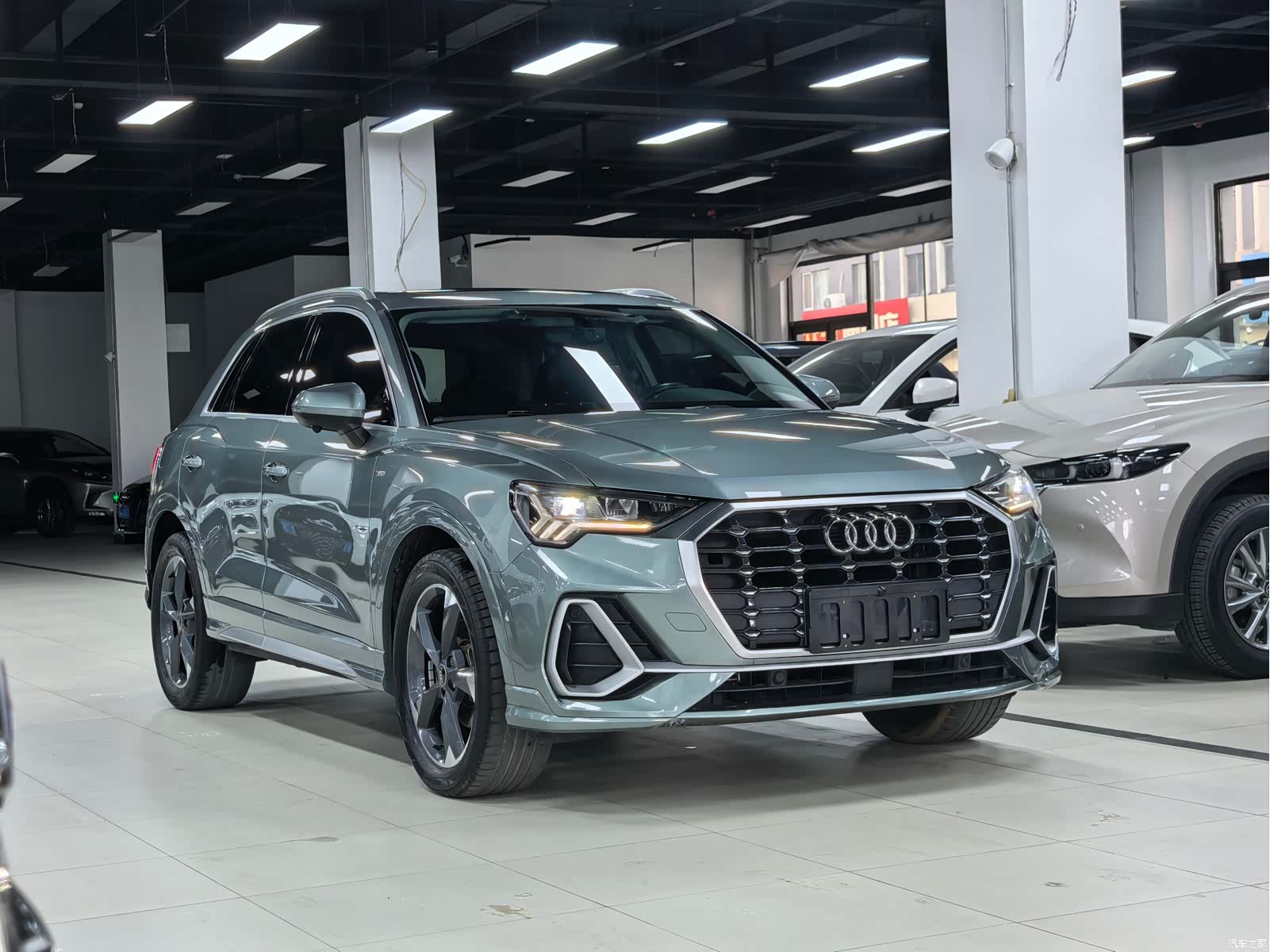 Audi Q3, 2022 3
