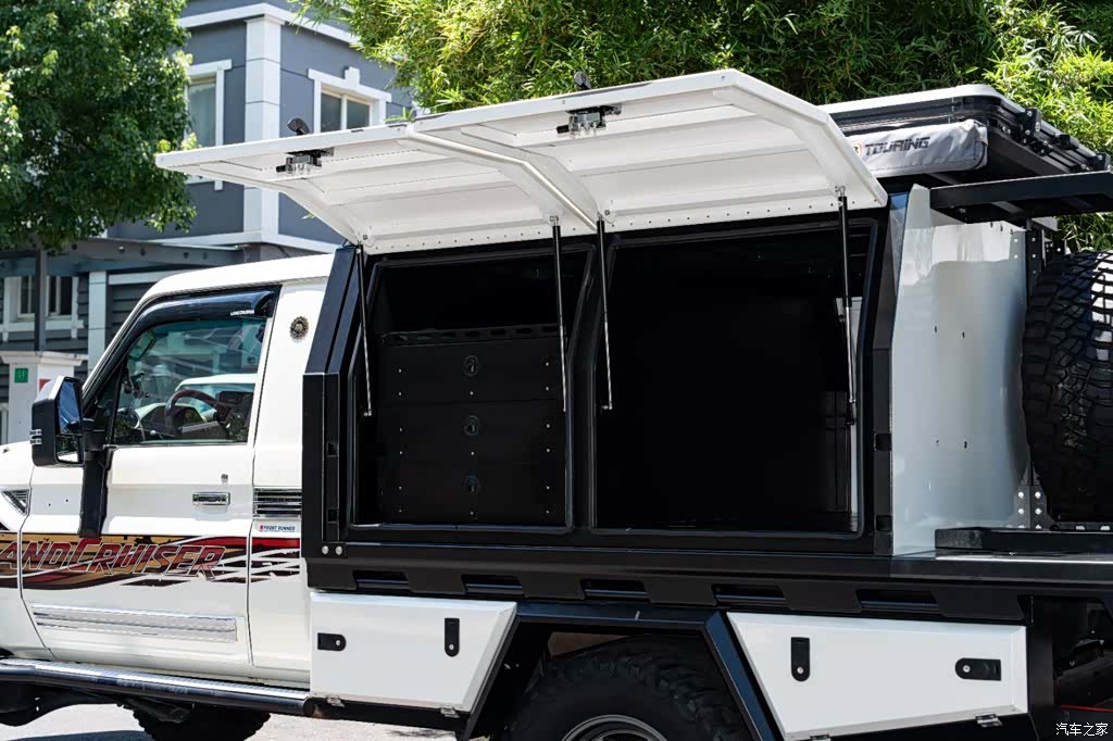 Toyota Land Cruiser, 2024 6