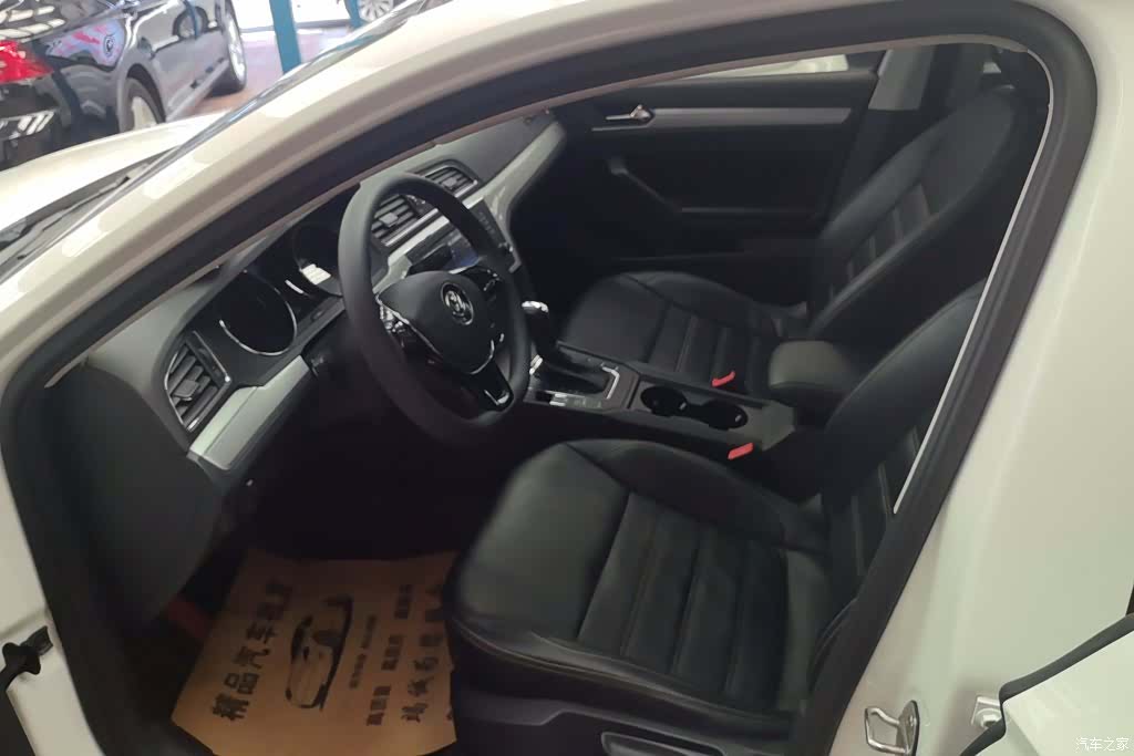 Volkswagen Lamando, 2018 9