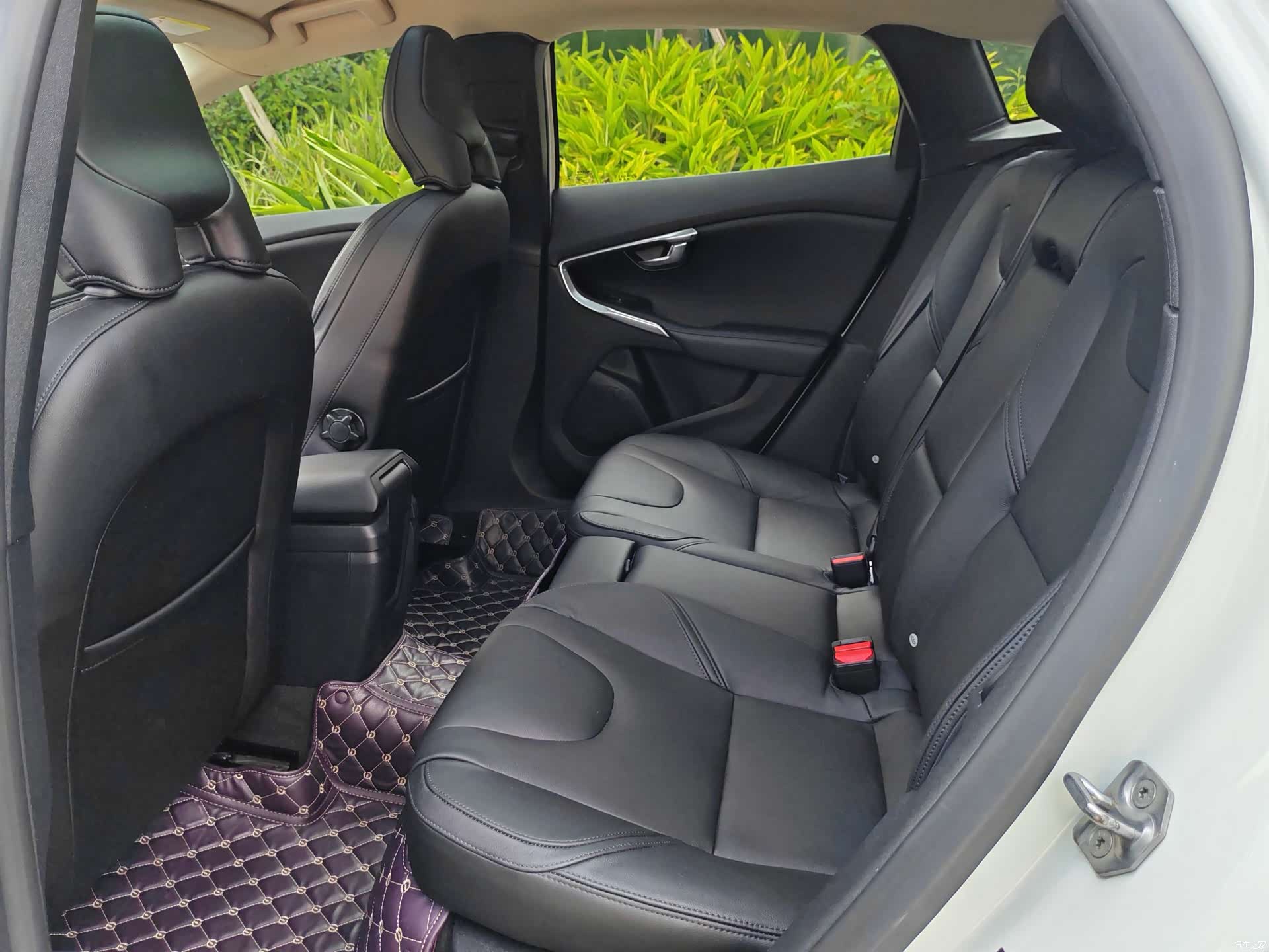 Volvo V40, 2015 10
