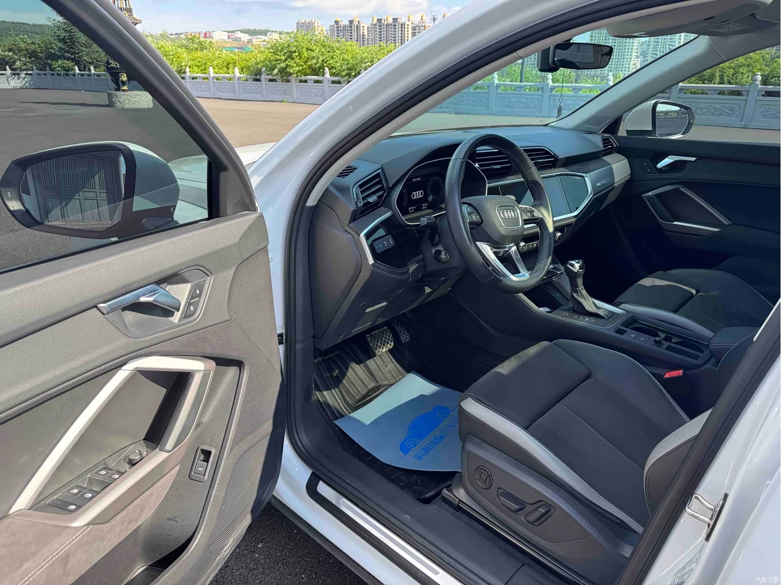 Audi Q3, 2022 6