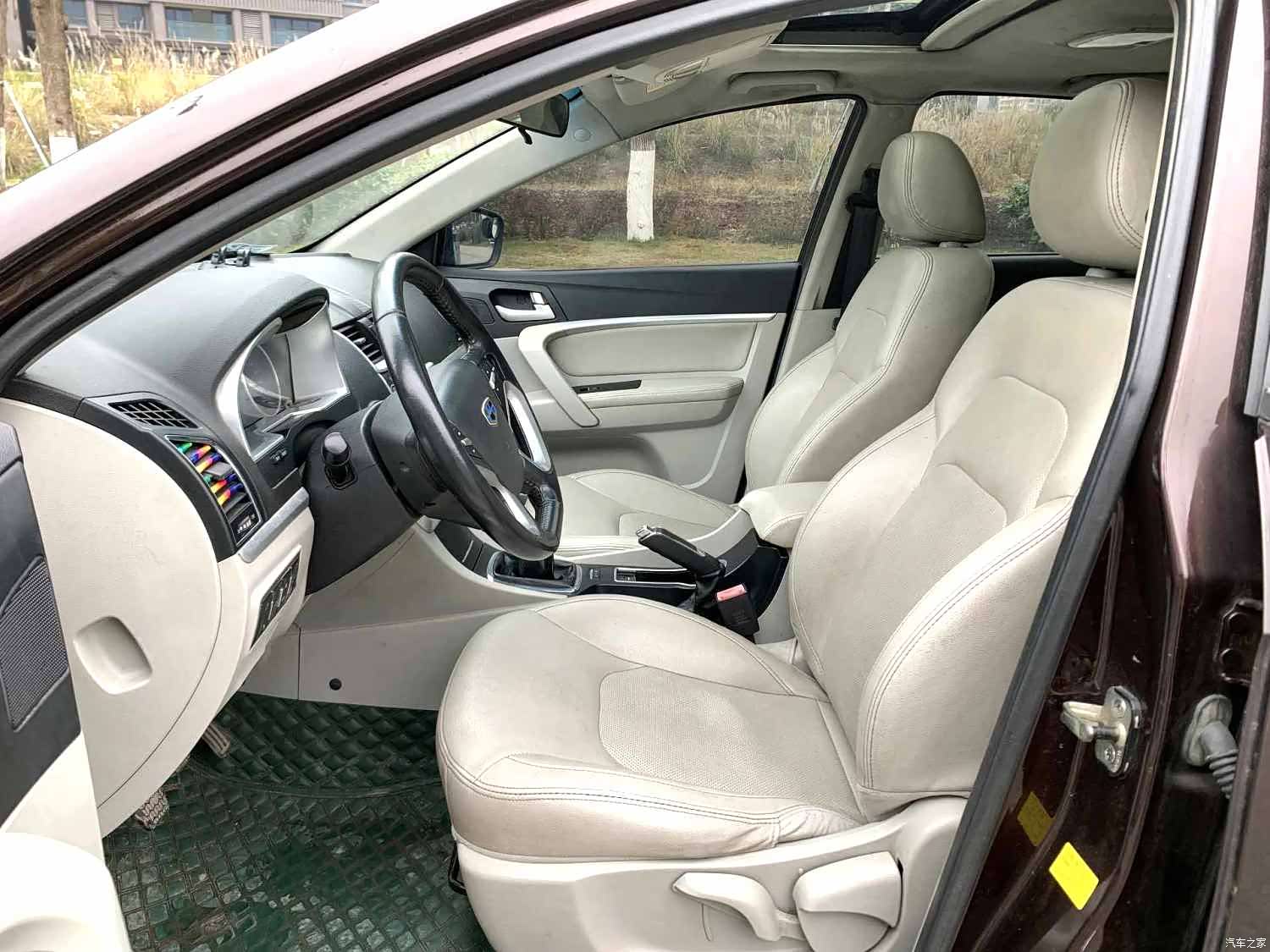 Geely Emgrand, 2015 12