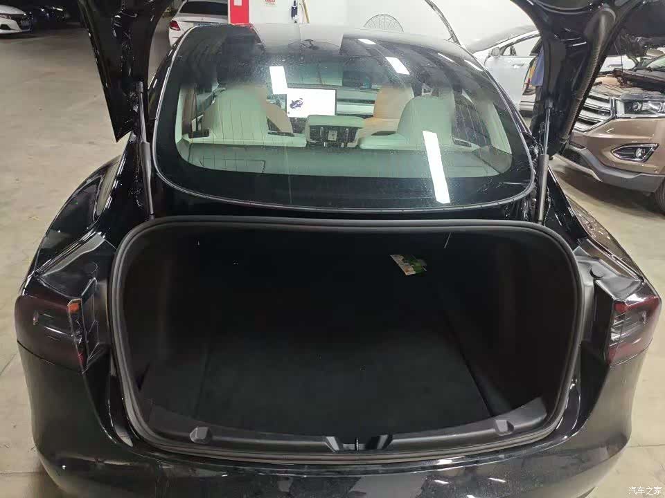 Tesla Model 3, 2020 7