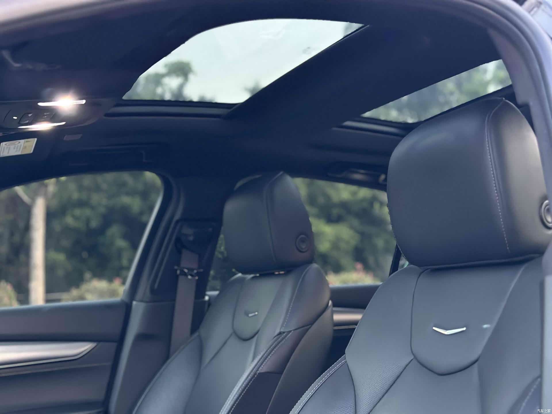 Cadillac CT5, 2022 9