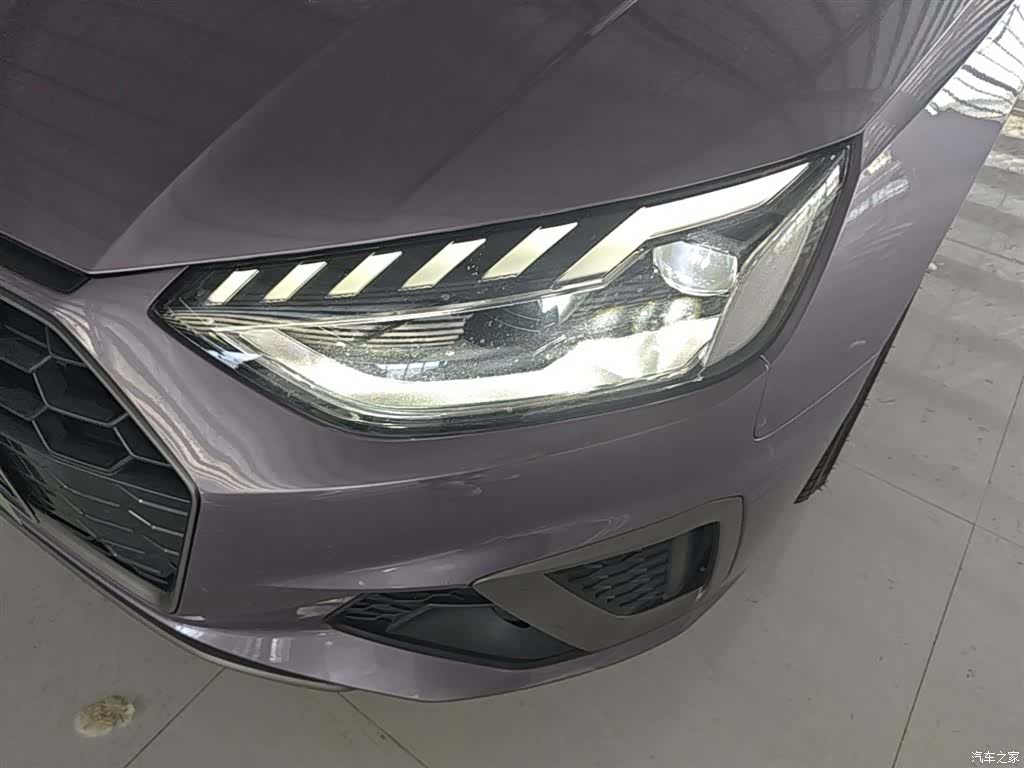 Audi A4L, 2023 24