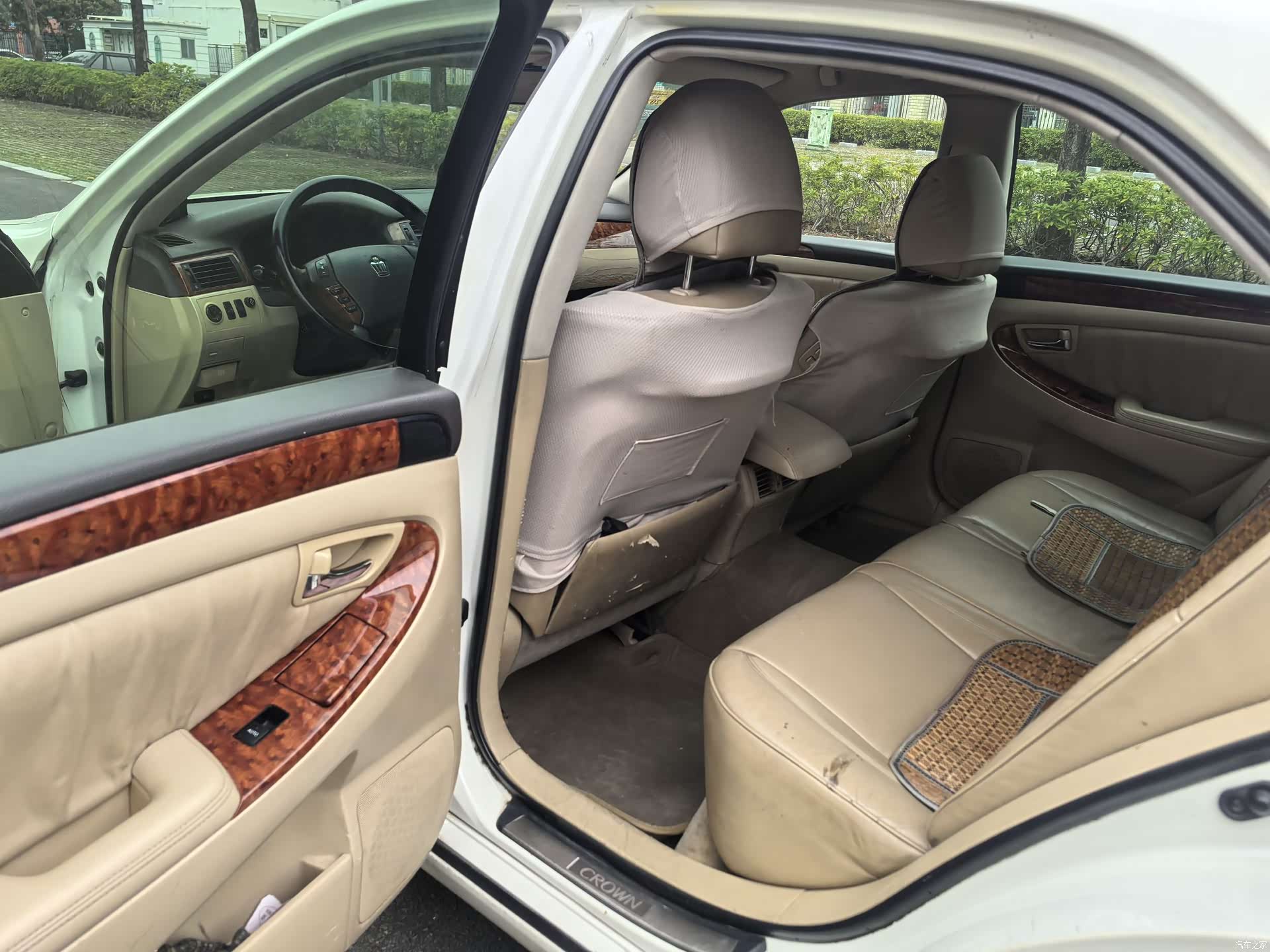 Toyota Crown, 2007 9