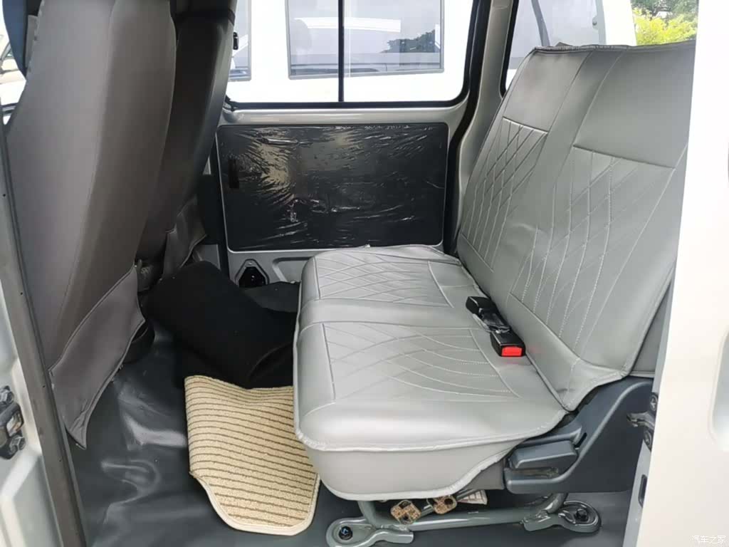 Wuling VI, 2022 17