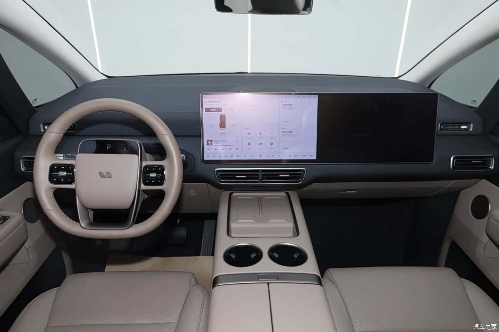 Li Auto MEGA, 2026 24
