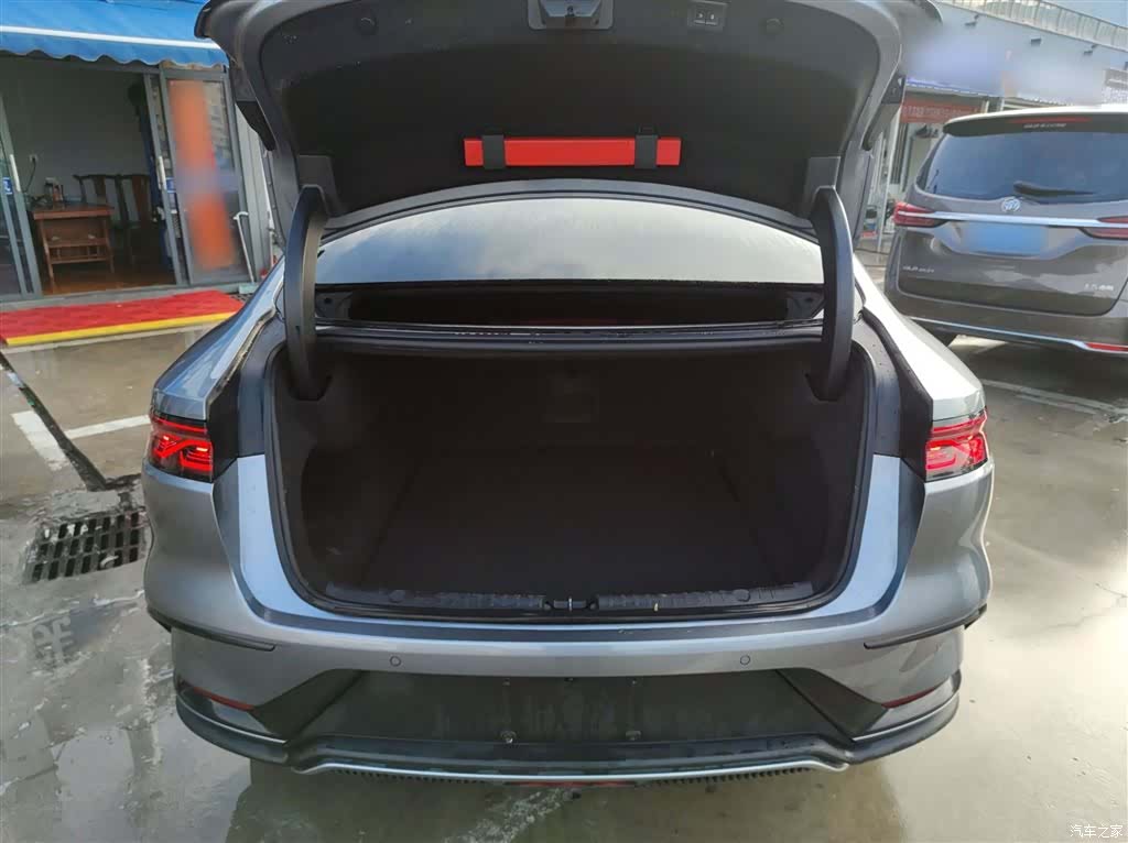 BYD Han, 2022 15