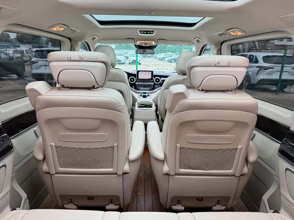 Mercedes-Benz V-class