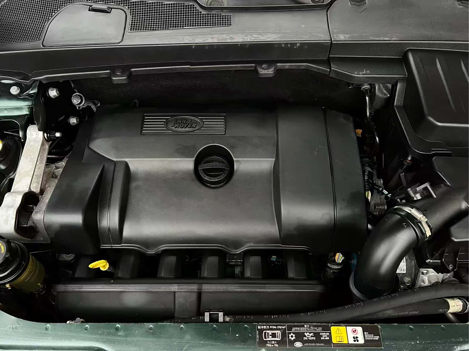 Land Rover i6, 2010 23