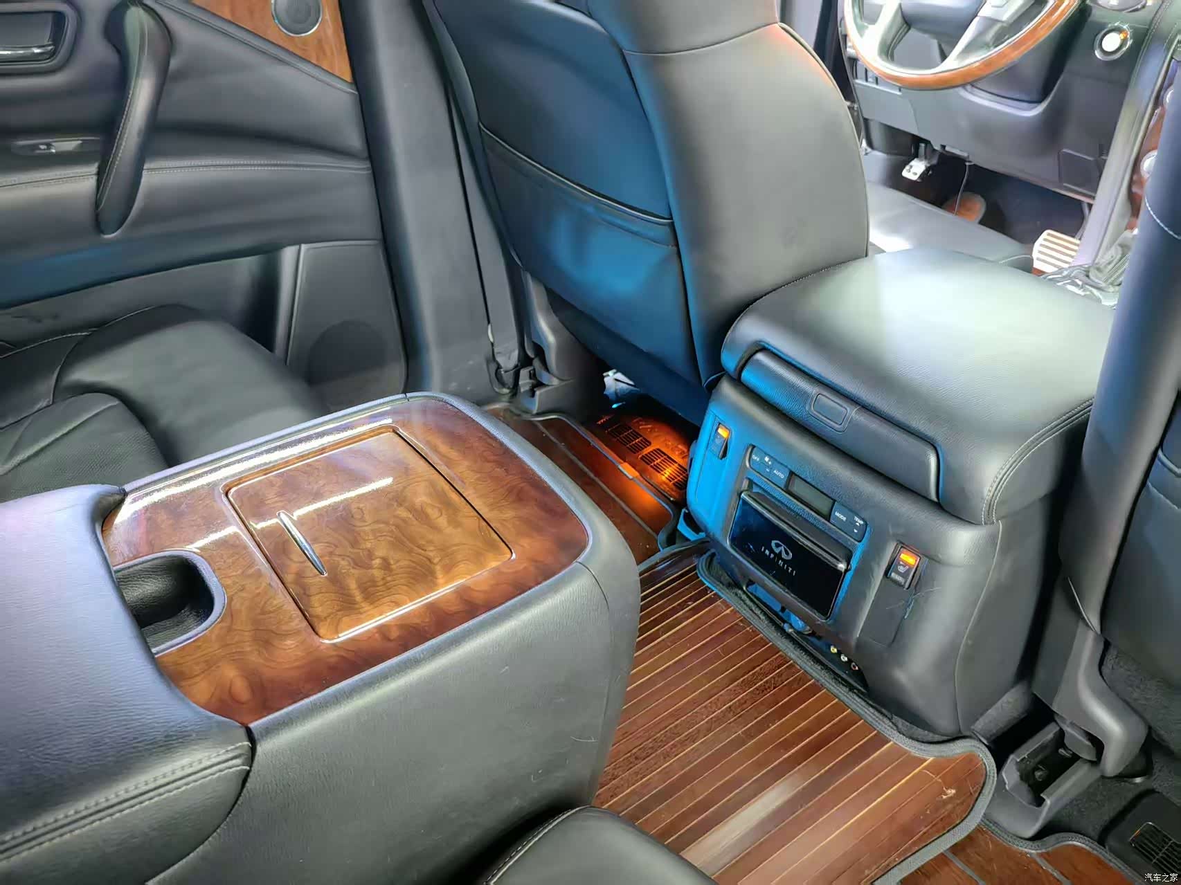 Infiniti QX80, 2017 13