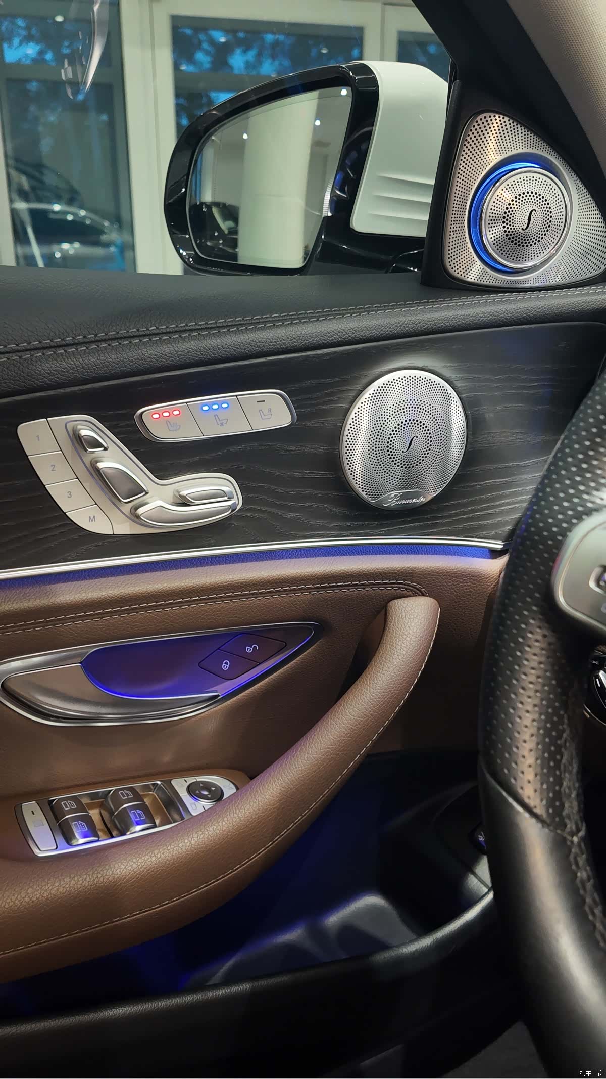 Mercedes-Benz E-Class, 2019 18