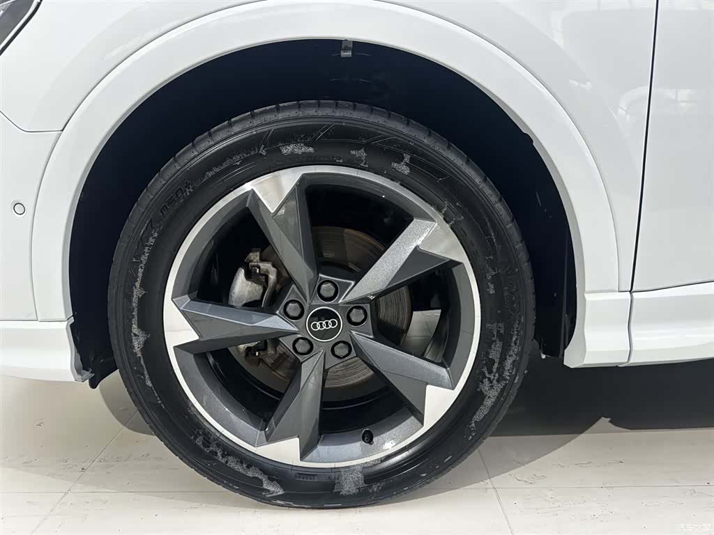 Audi Q3, 2022 12