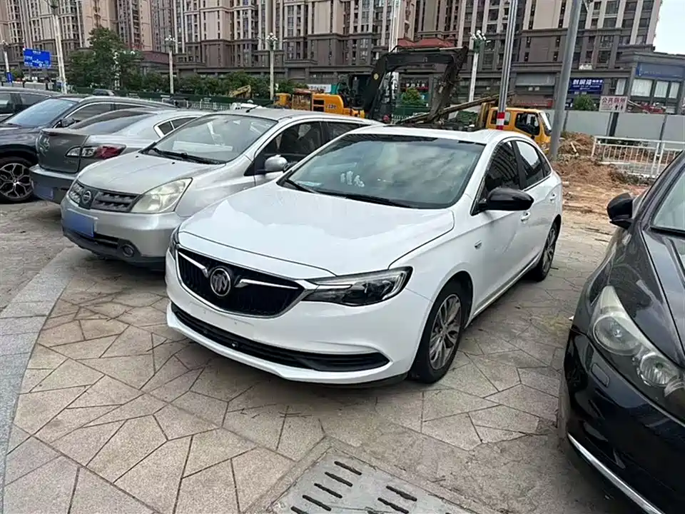 Buick Yinglang